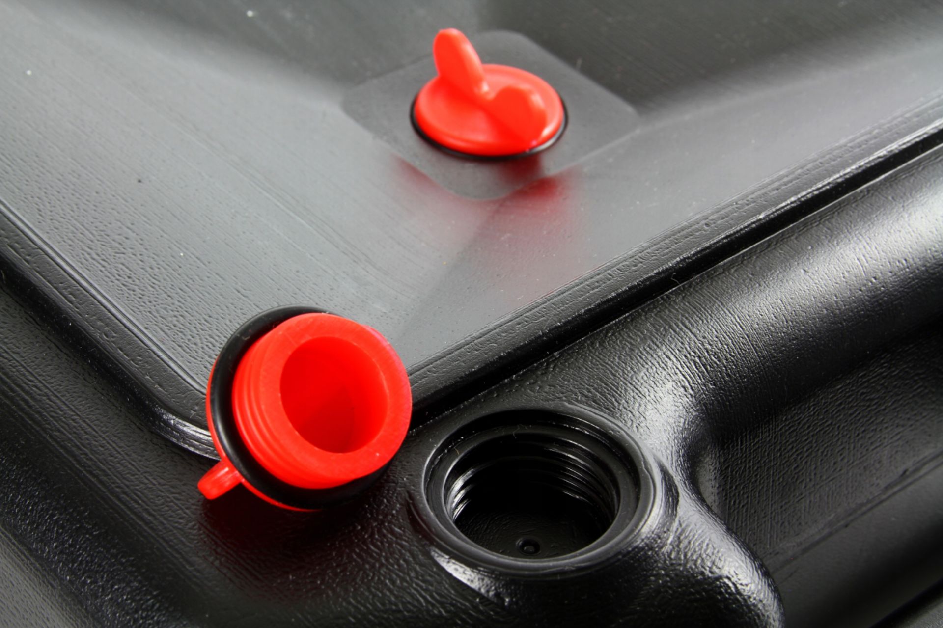 Olajteknő 8L dugós M78312