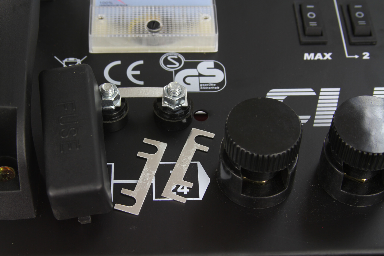 Akkumulátor töltő 430 MP M82512