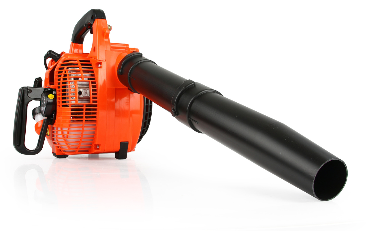 Benzines lombfúvó-szívó-és aprító gép M88175